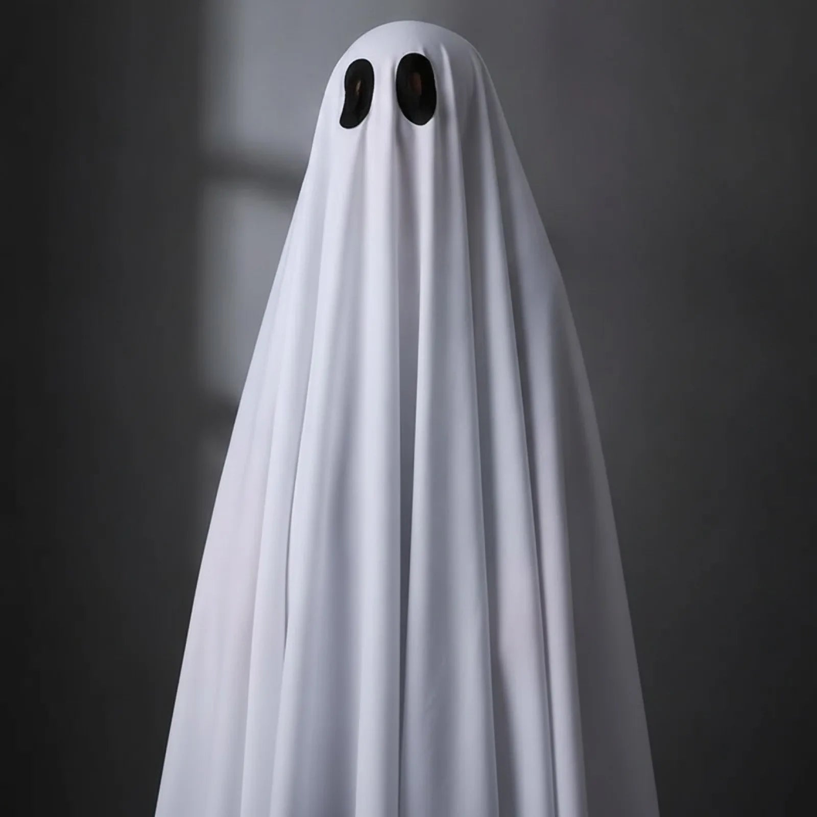 Cape Fantôme Blanche Adulte : L'Accessoire Spectral